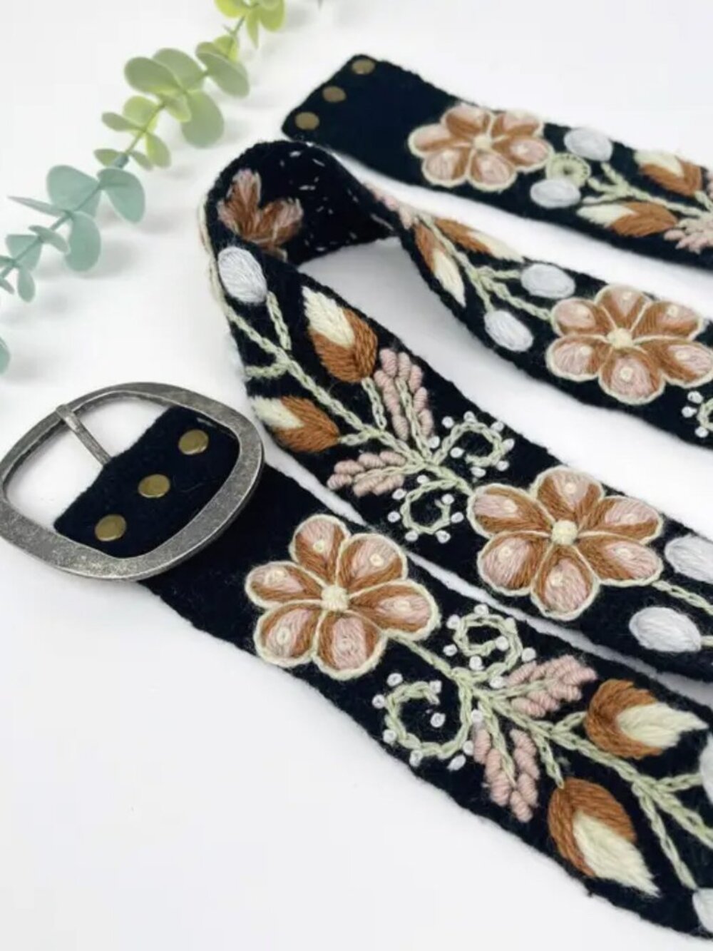 Artesana Love -Cappuccino Wide Embroidered Wool Belt